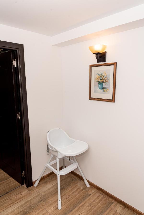 K'Raman Hotel Ramnicu Valcea Luaran gambar