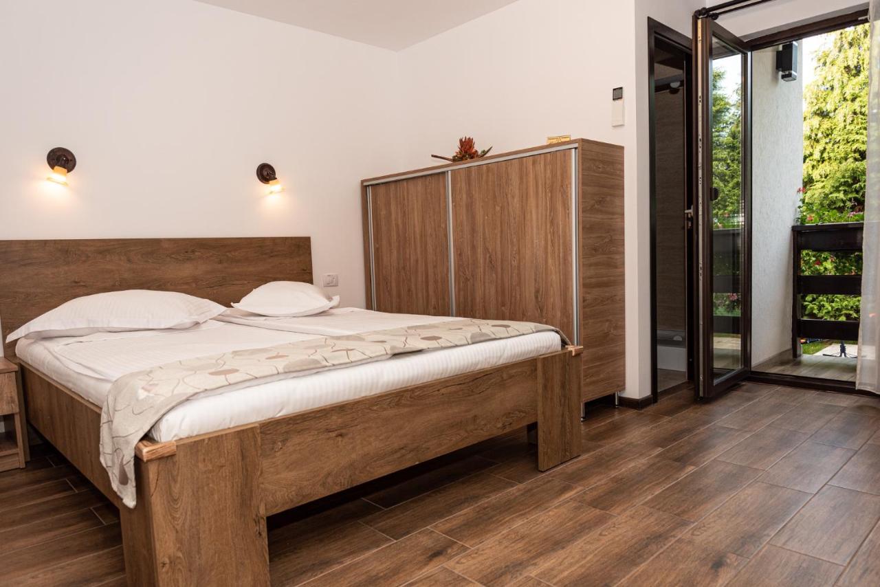 K'Raman Hotel Ramnicu Valcea Luaran gambar