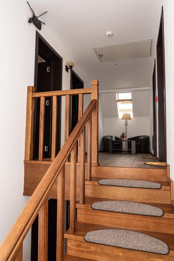 K'Raman Hotel Ramnicu Valcea Luaran gambar