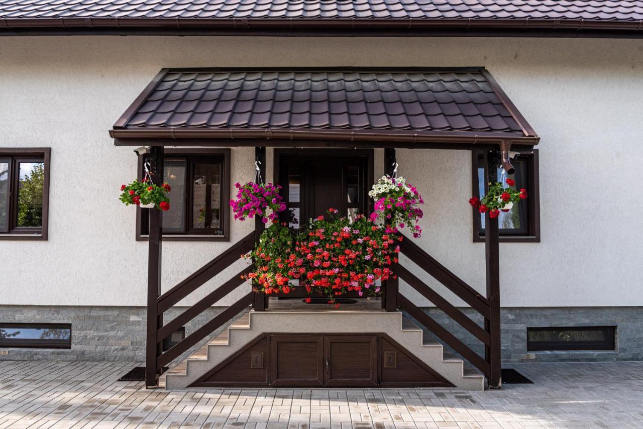 K'Raman Hotel Ramnicu Valcea Luaran gambar